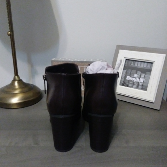 Brown leather and suede block heel booties - Picture 4 of 4